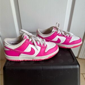 Nike‎ Dunk Low GS Laser Active Fuchsia Pink size 5Y
